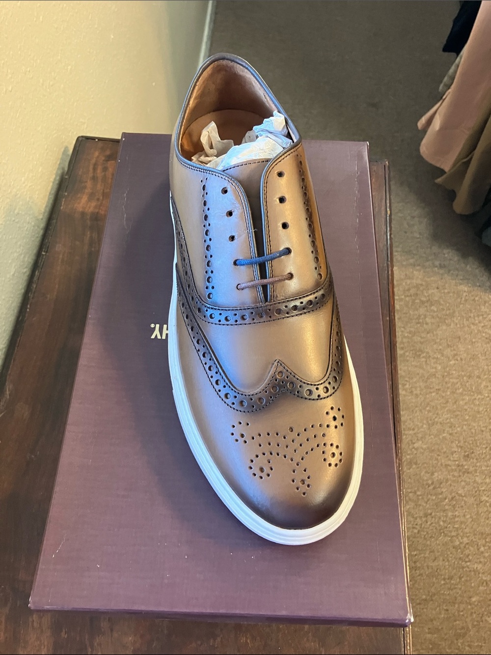 Johnston & Murphy Brown Wingtip Casual Derby with White Sole.w

 Hollins #25-928